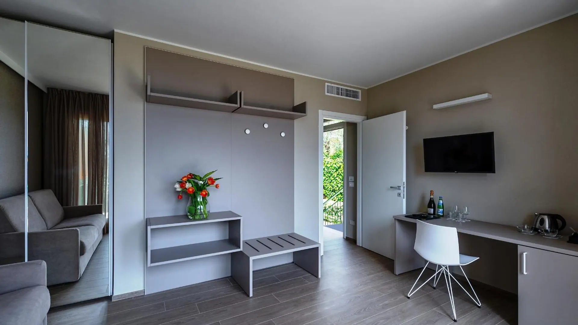 Hotel Ilma Lake Garda Resort Limone sul Garda 4*,