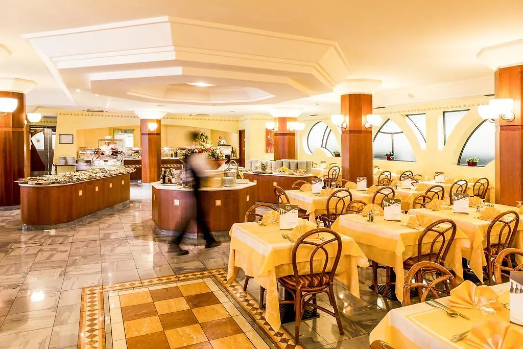 Hotel Ilma Lake Garda Resort Limone sul Garda 4*,  Italien
